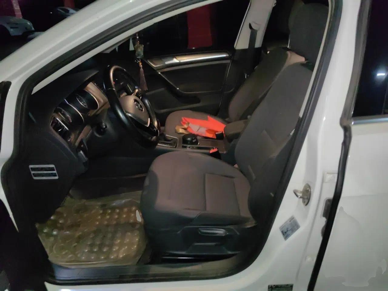 Volkswagen Golf 2016 230TSI Automatic Comfort Version — миниатюра 15
