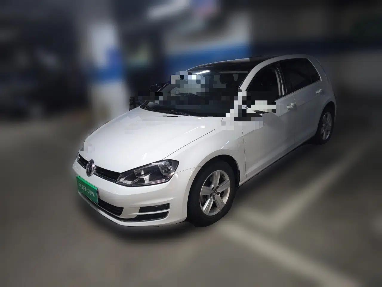 Volkswagen Golf 2016 230TSI Automatic Comfort Version — миниатюра 1