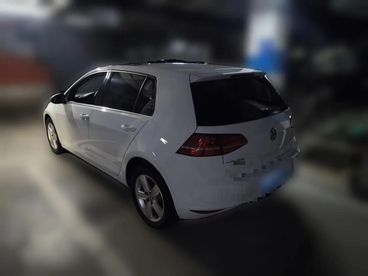Volkswagen Golf 2016 230TSI Automatic Comfort Version — миниатюра 4