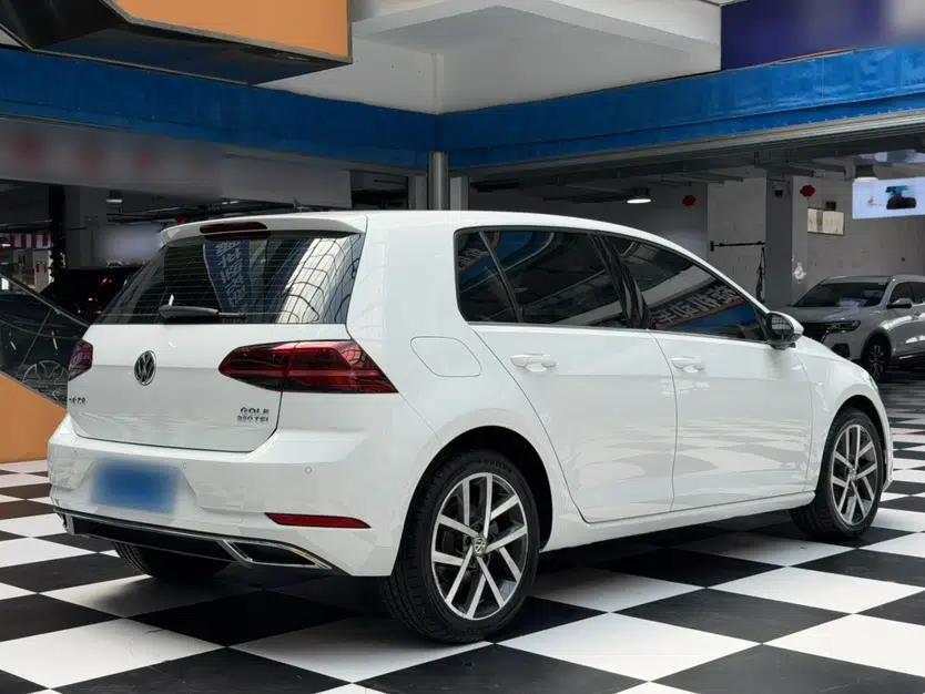 Volkswagen Golf 2020 Zhiai Edition 280TSI DSG Luxury Model — миниатюра 14