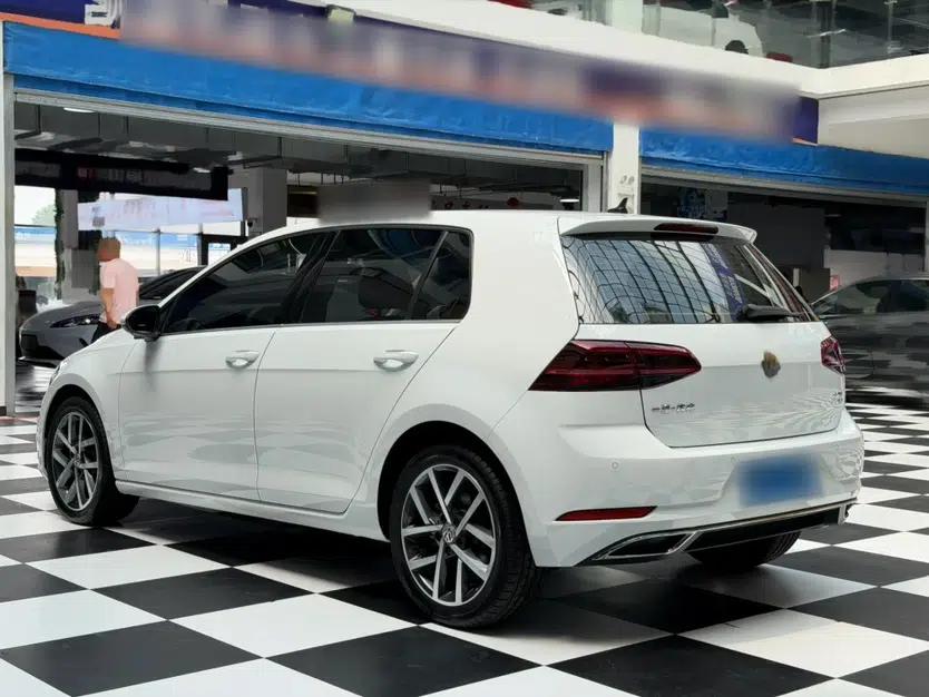Volkswagen Golf 2020 Zhiai Edition 280TSI DSG Luxury Model — миниатюра 17