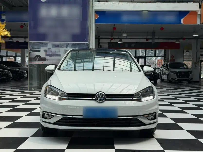 Volkswagen Golf 2020 Zhiai Edition 280TSI DSG Luxury Model — миниатюра 18