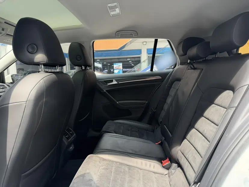 Volkswagen Golf 2020 Zhiai Edition 280TSI DSG Luxury Model — миниатюра 32