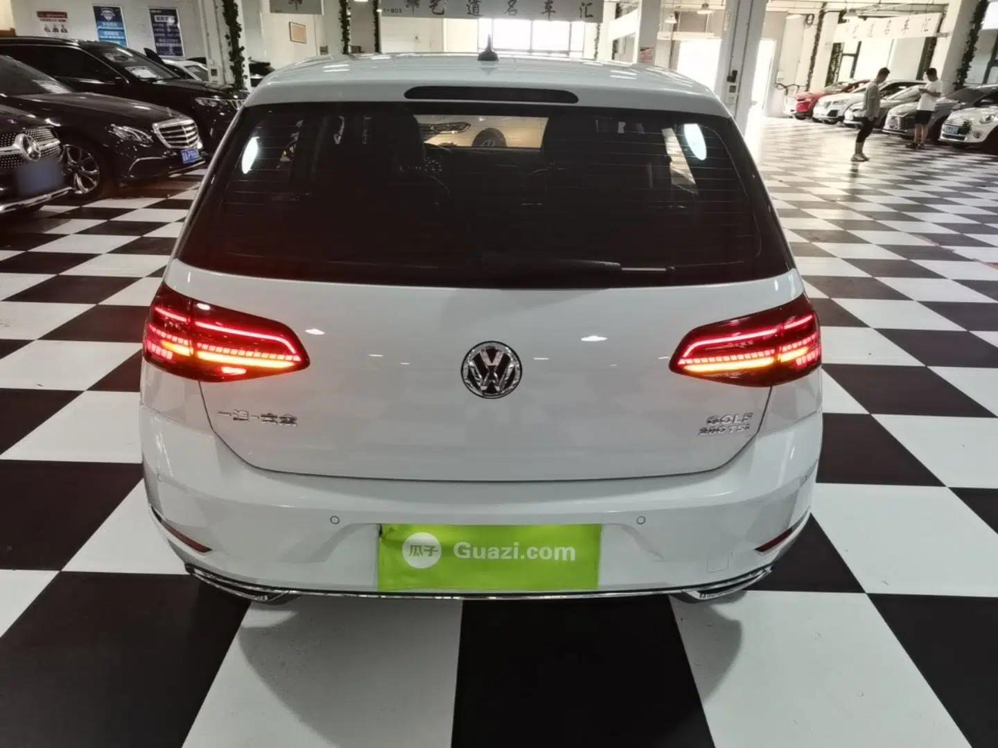 Volkswagen Golf 2020 Zhiai Edition 280TSI DSG Luxury Model — миниатюра 5