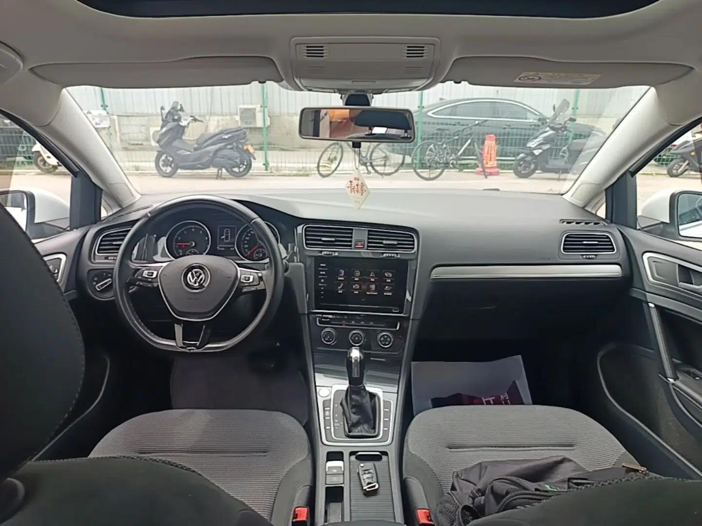 Volkswagen Golf 2020 Zhiai Edition 280TSI DSG Comfort Model — миниатюра 12