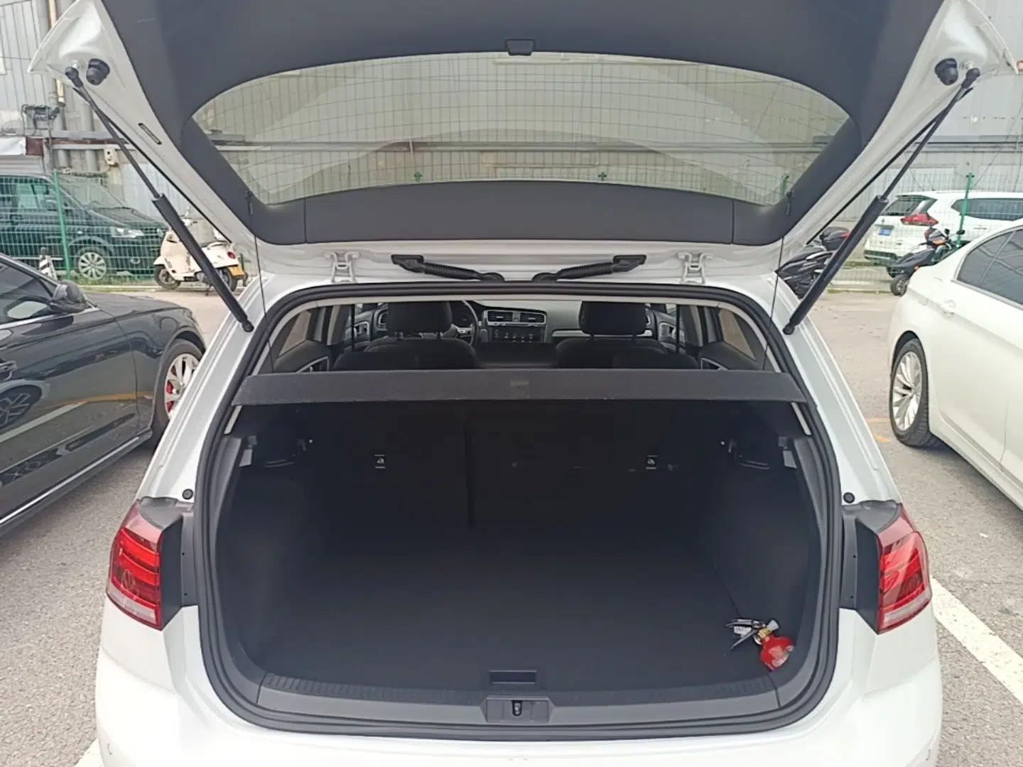 Volkswagen Golf 2020 Zhiai Edition 280TSI DSG Comfort Model — миниатюра 22