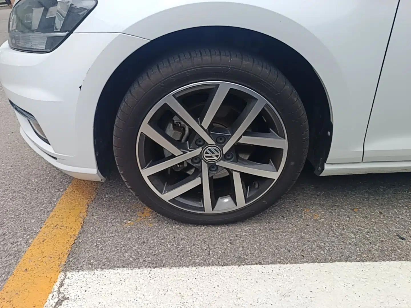 Volkswagen Golf 2020 Zhiai Edition 280TSI DSG Comfort Model — миниатюра 10