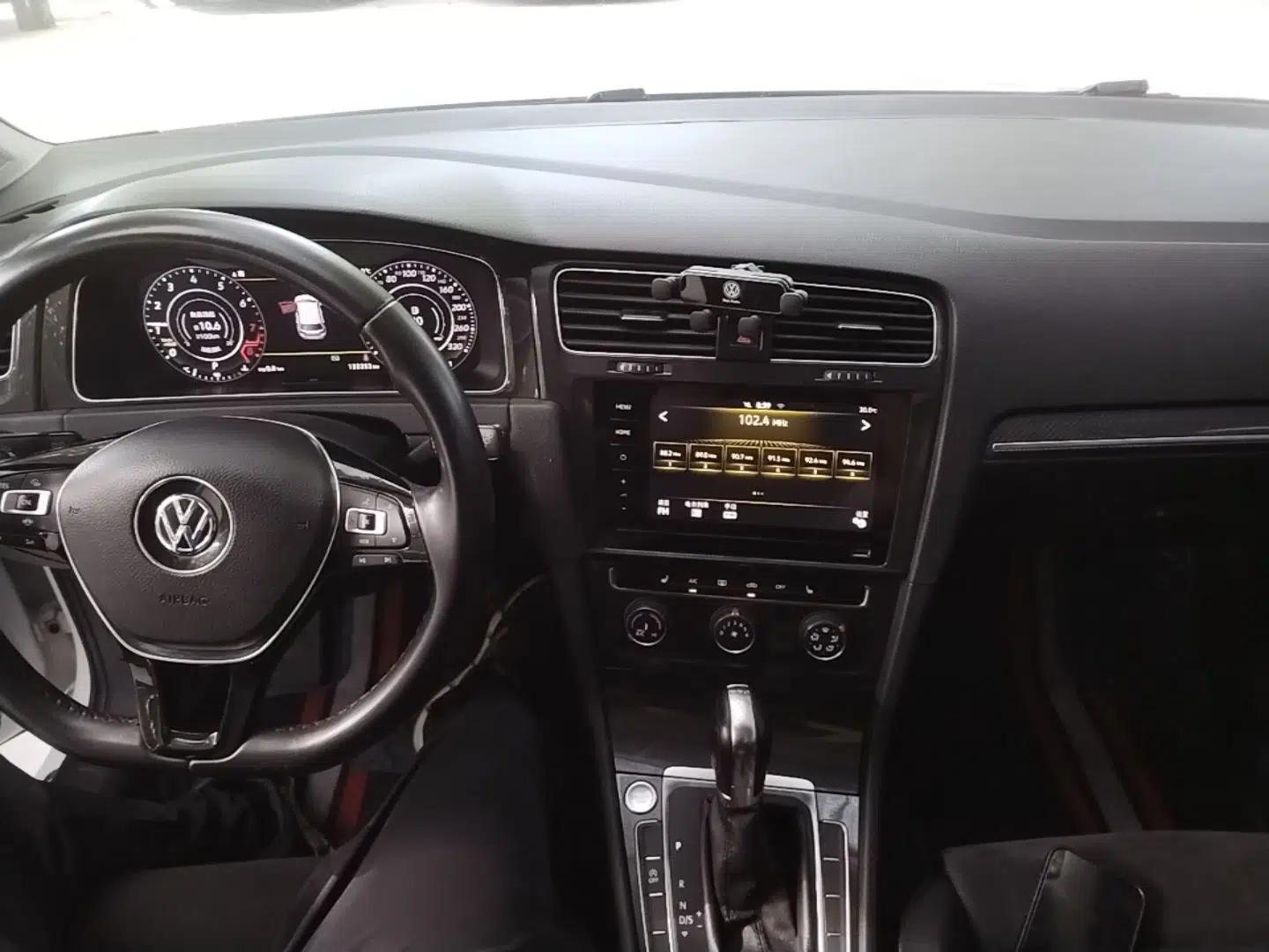 Volkswagen Golf 2020 280TSI DSG Luxury Edition — миниатюра 12