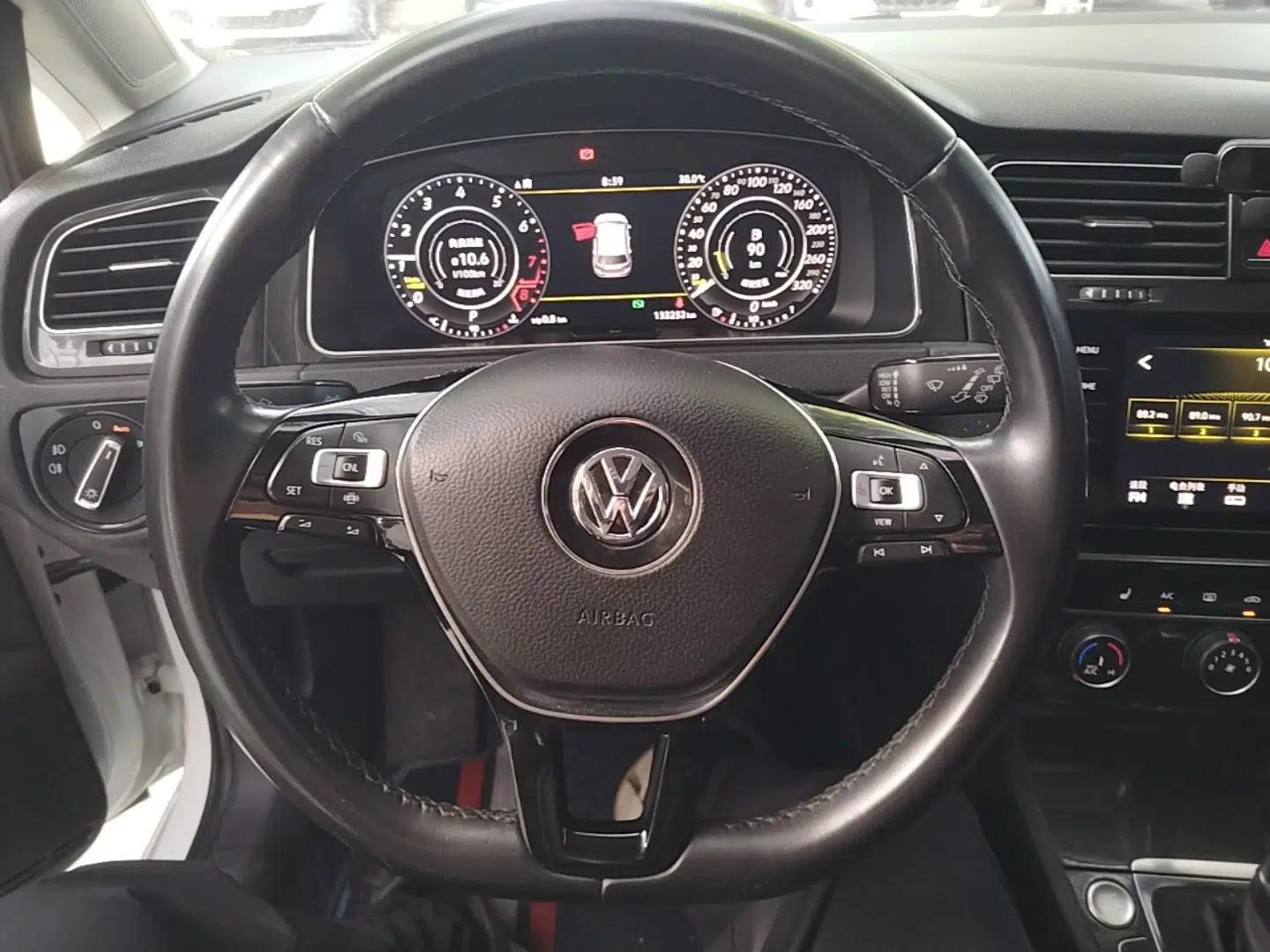 Volkswagen Golf 2020 280TSI DSG Luxury Edition — миниатюра 13