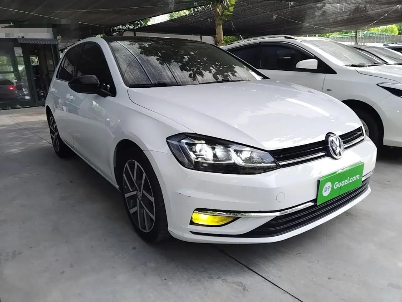Volkswagen Golf 2020 280TSI DSG Luxury Edition — миниатюра 3