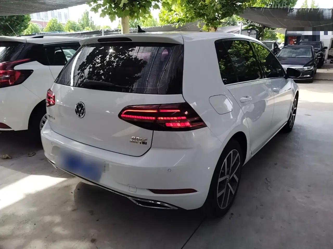 Volkswagen Golf 2020 280TSI DSG Luxury Edition — миниатюра 6