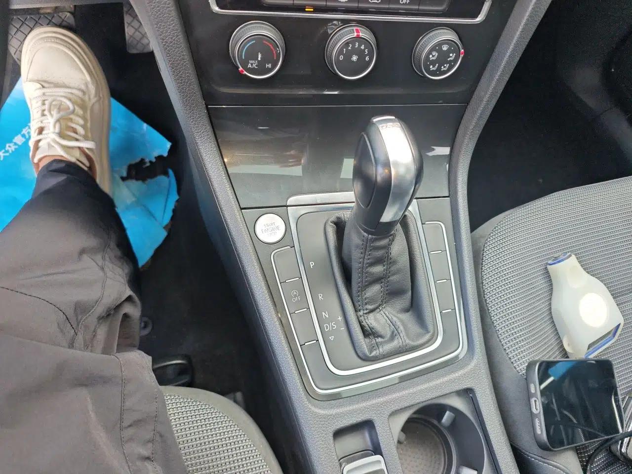 Volkswagen Golf 2020 Zhiai Edition 280TSI DSG Comfort Model — миниатюра 14