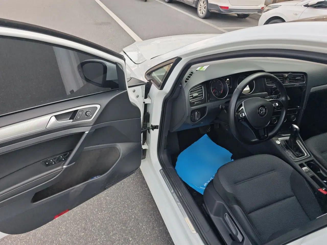 Volkswagen Golf 2020 Zhiai Edition 280TSI DSG Comfort Model — миниатюра 16