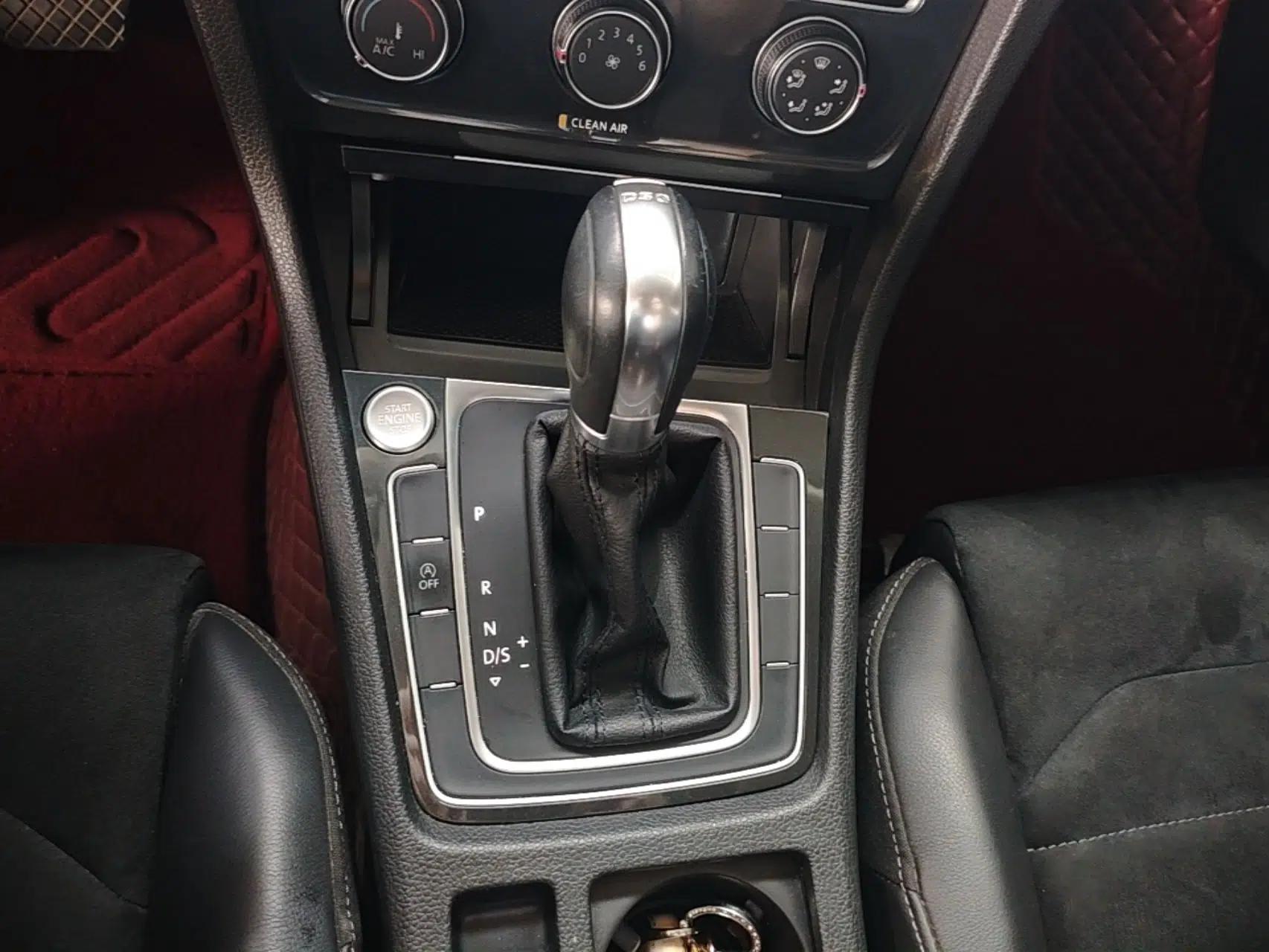 Volkswagen Golf 2019 280TSI DSG Luxury Version China V Standard — миниатюра 16