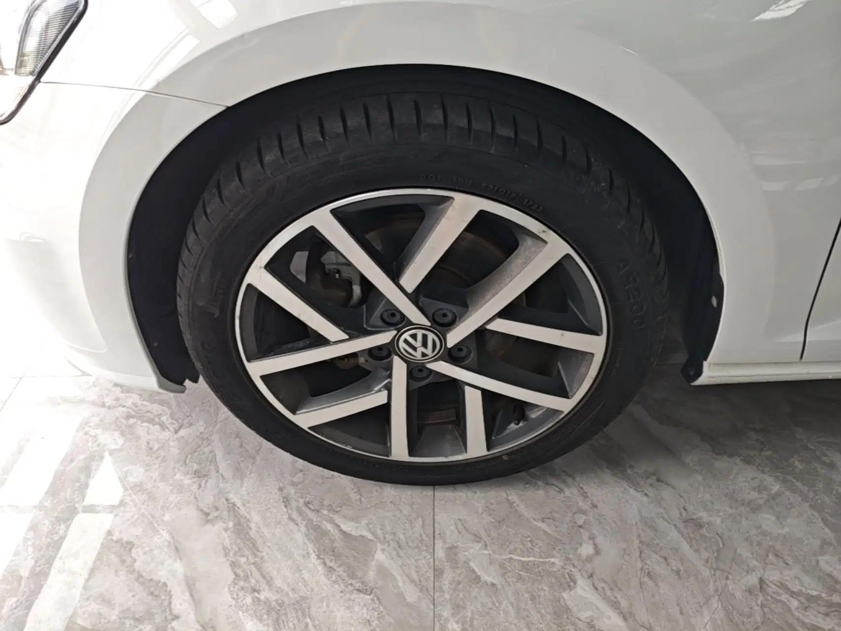 Volkswagen Golf 2019 280TSI DSG Luxury Version China V Standard — миниатюра 10