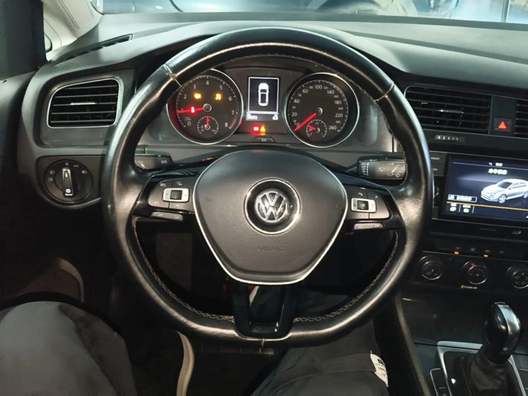 Volkswagen Golf 2018 230TSI Automatic Comfort Model — миниатюра 13