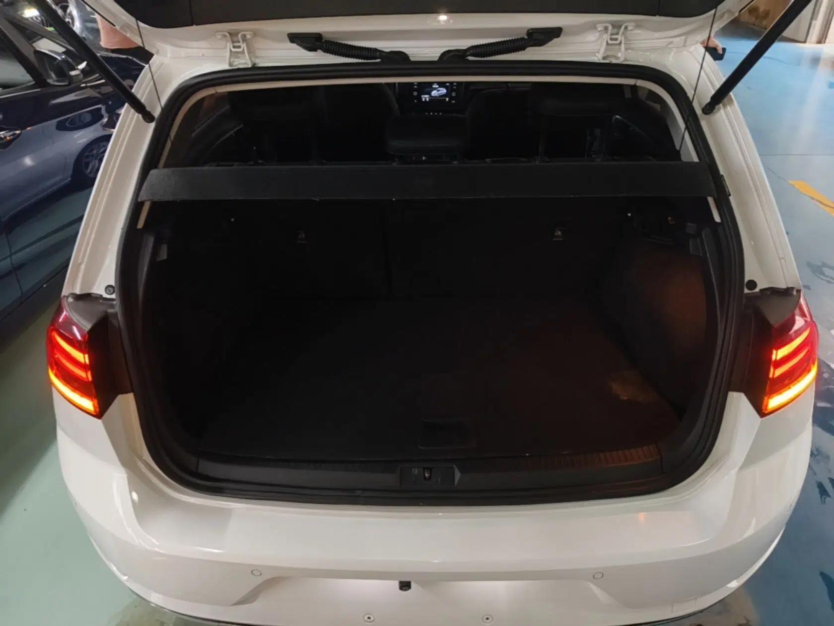 Volkswagen Golf 2018 230TSI Automatic Comfort Model — миниатюра 22