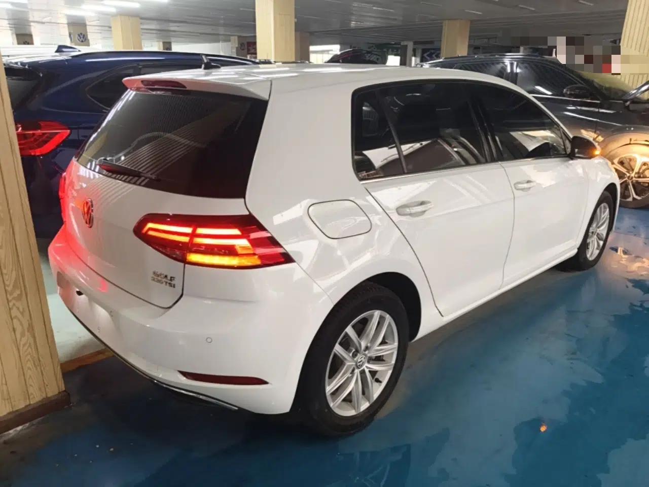 Volkswagen Golf 2018 230TSI Automatic Comfort Model — миниатюра 6