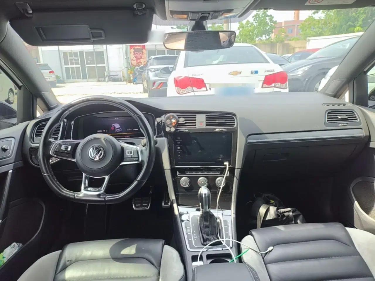 Volkswagen Golf 2020 Charming Edition 280TSI DSG R-Line — миниатюра 17