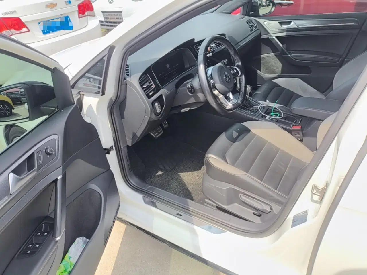 Volkswagen Golf 2020 Charming Edition 280TSI DSG R-Line — миниатюра 23