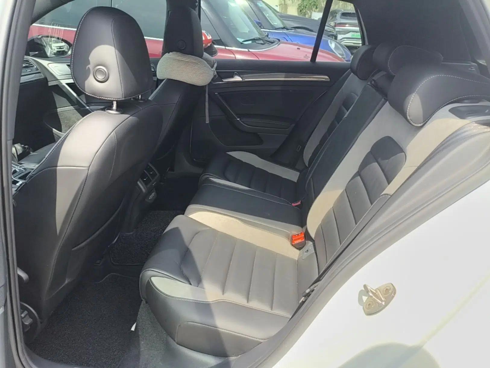 Volkswagen Golf 2020 Charming Edition 280TSI DSG R-Line — миниатюра 25