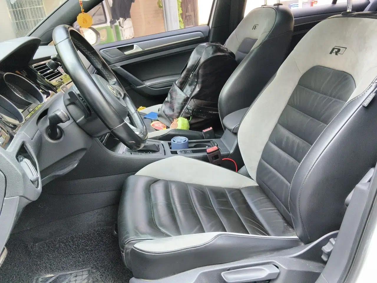 Volkswagen Golf 2017 280TSI Automatic R-Line Million-Vehicle Commemorative Edition — миниатюра 15