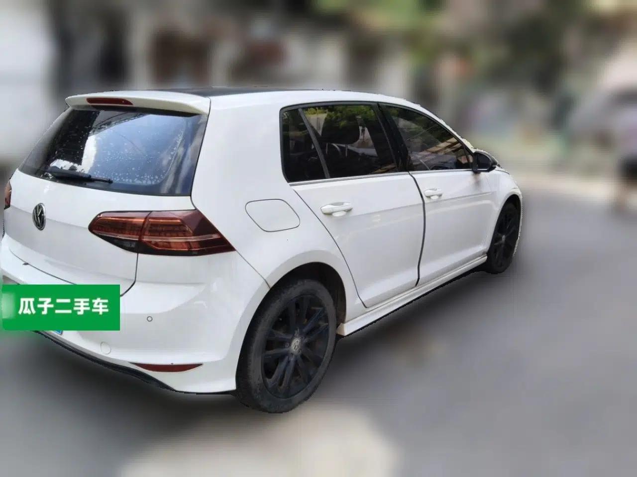 Volkswagen Golf 2017 280TSI Automatic R-Line Million-Vehicle Commemorative Edition — миниатюра 6