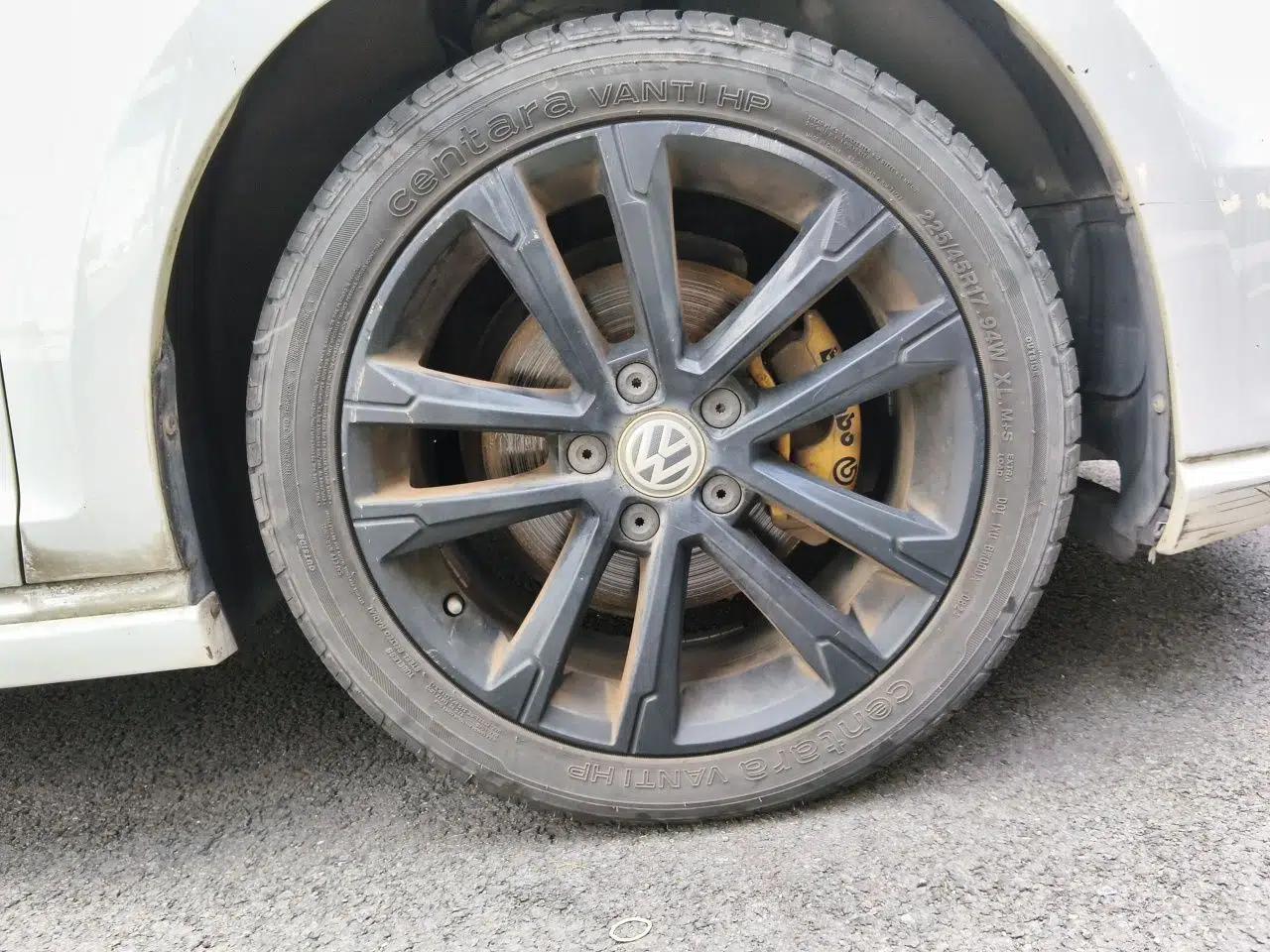 Volkswagen Golf 2017 280TSI Automatic R-Line Million-Vehicle Commemorative Edition — миниатюра 8