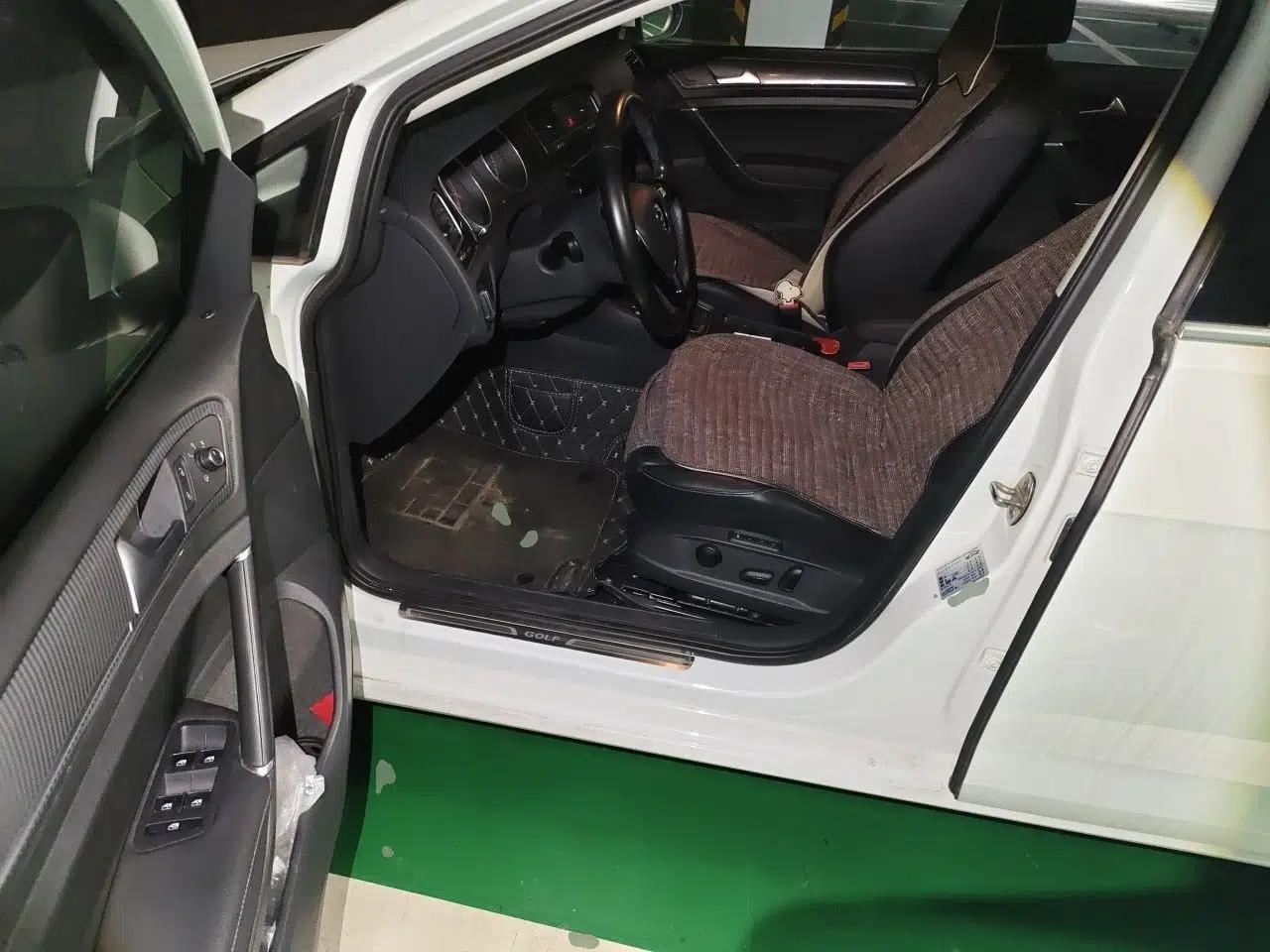Volkswagen Golf 2018 230TSI Automatic Luxury Version — миниатюра 16