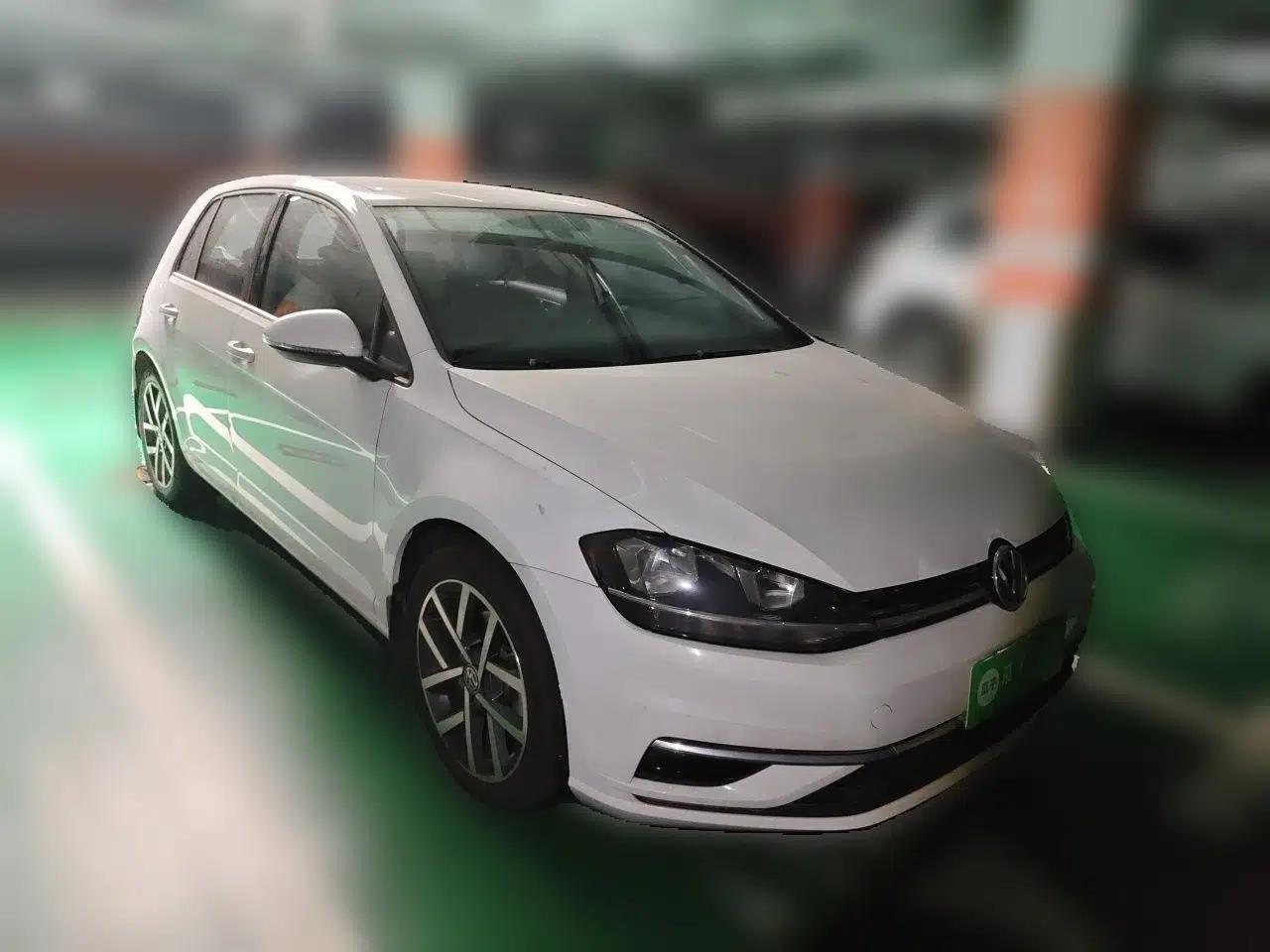 Volkswagen Golf 2018 230TSI Automatic Luxury Version — миниатюра 3