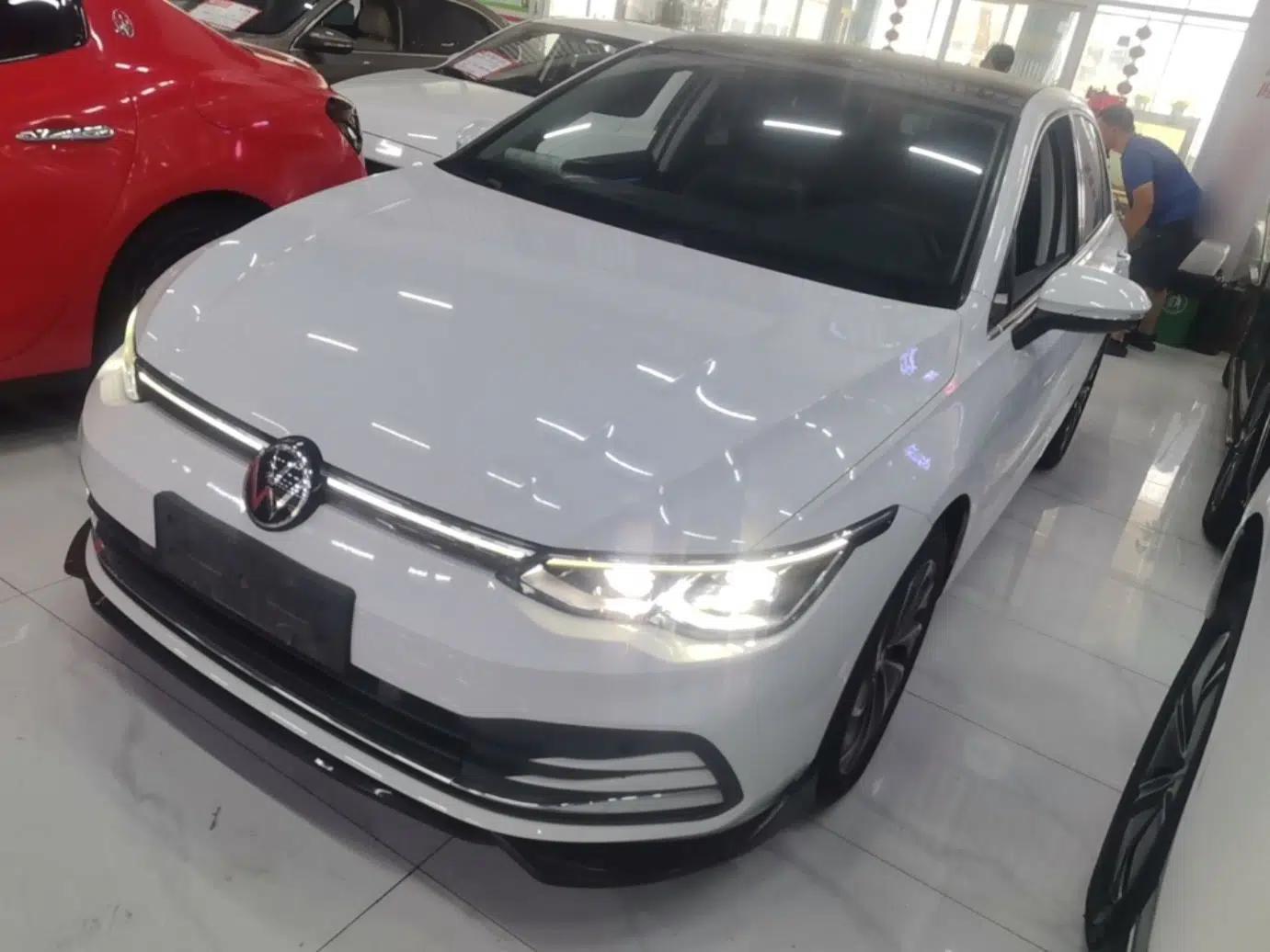 Volkswagen Golf 2021 200TSI DSG Pro — миниатюра 1