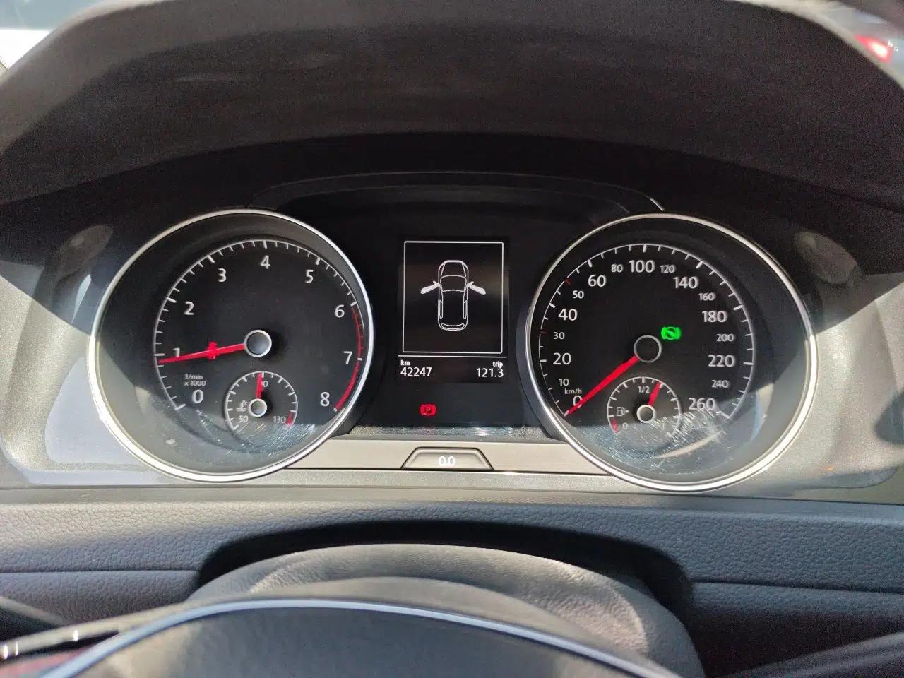 Volkswagen Golf 2020 Zhiai Edition 280TSI DSG Comfort Model — миниатюра 11