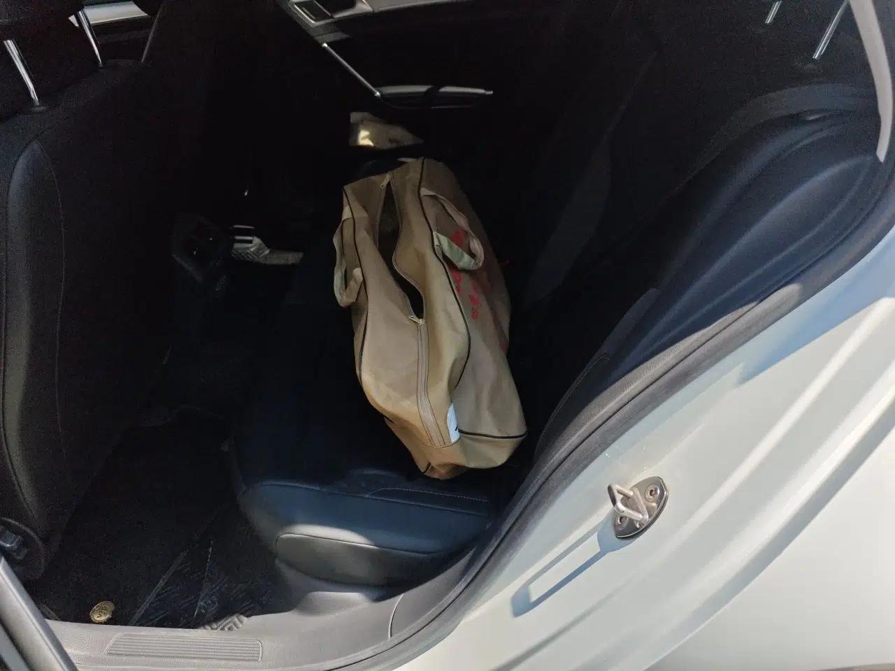 Volkswagen Golf 2020 Zhiai Edition 280TSI DSG Comfort Model — миниатюра 17