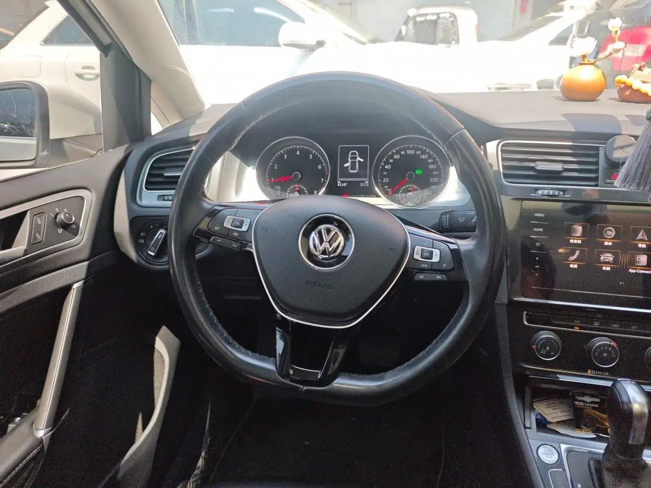 Volkswagen Golf 2020 Zhiai Edition 280TSI DSG Comfort Model — миниатюра 10