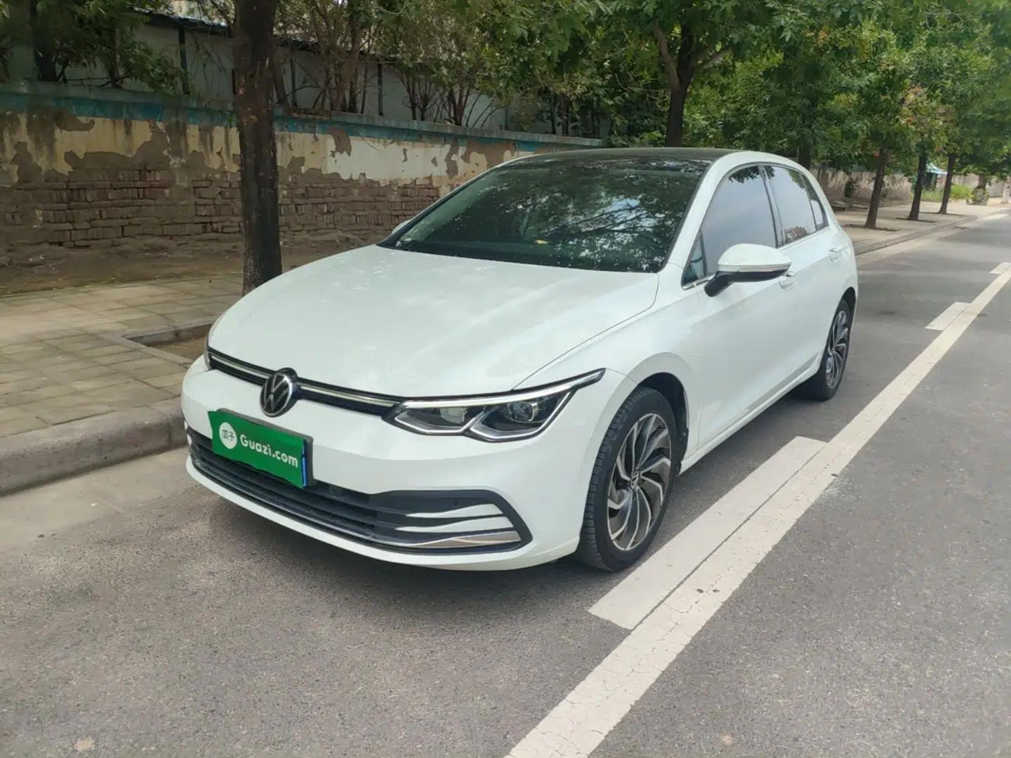 Volkswagen Golf 2023 Facelift 280TSI DSG Pro — миниатюра 1