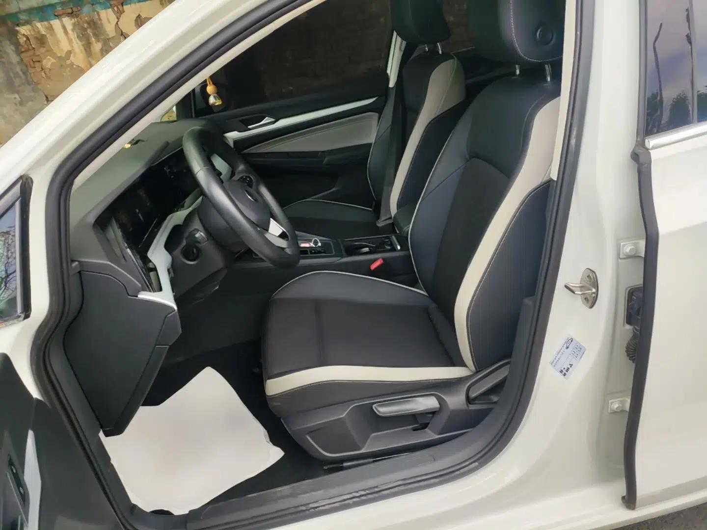Volkswagen Golf 2023 Facelift 280TSI DSG Pro — миниатюра 17