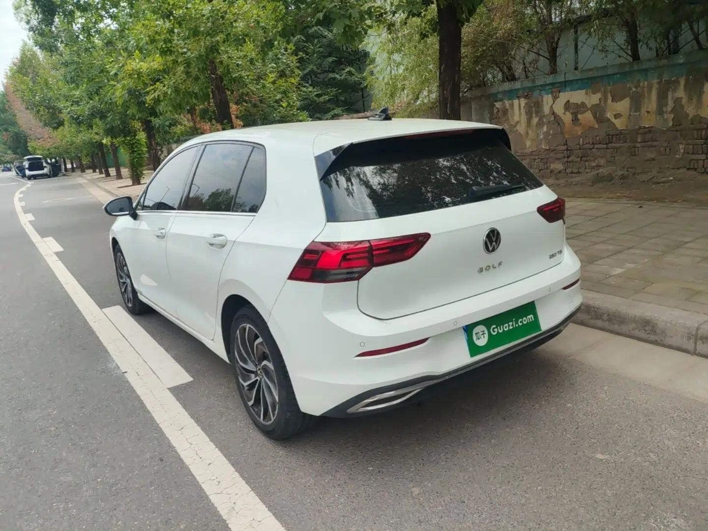Volkswagen Golf 2023 Facelift 280TSI DSG Pro — миниатюра 4
