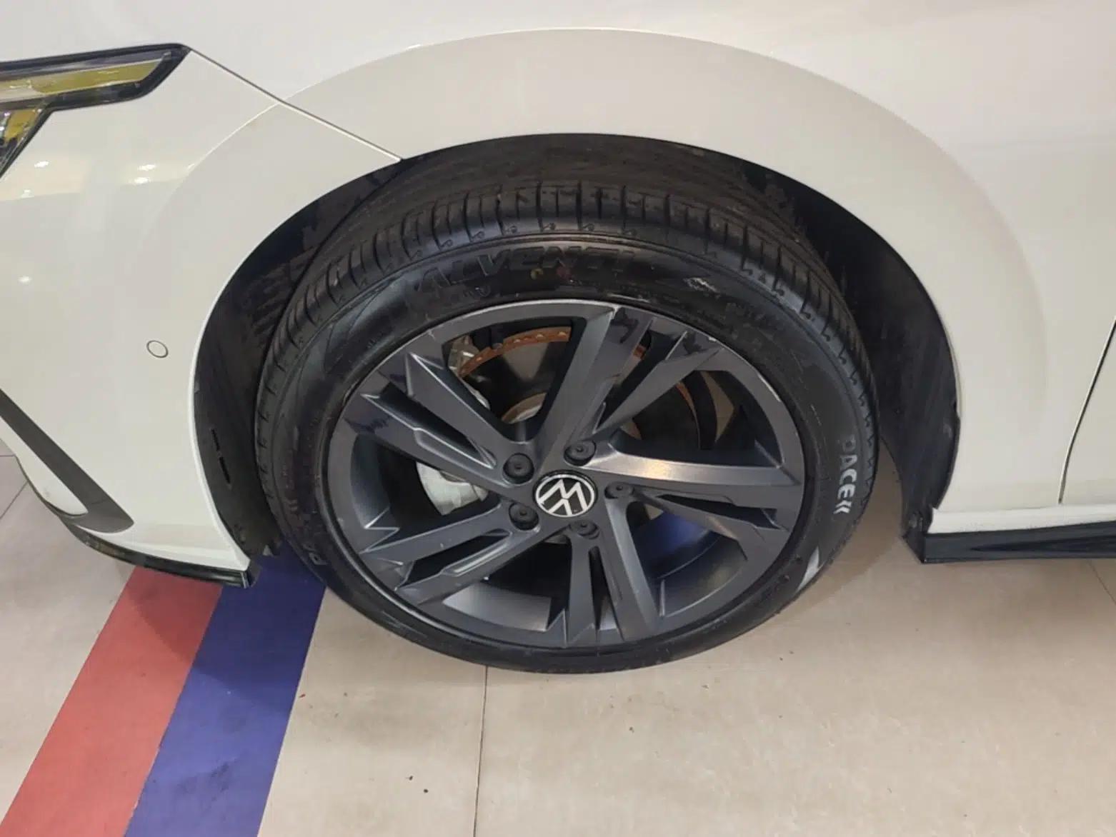 Volkswagen Golf 2021 280TSI DSG R-Line — миниатюра 10