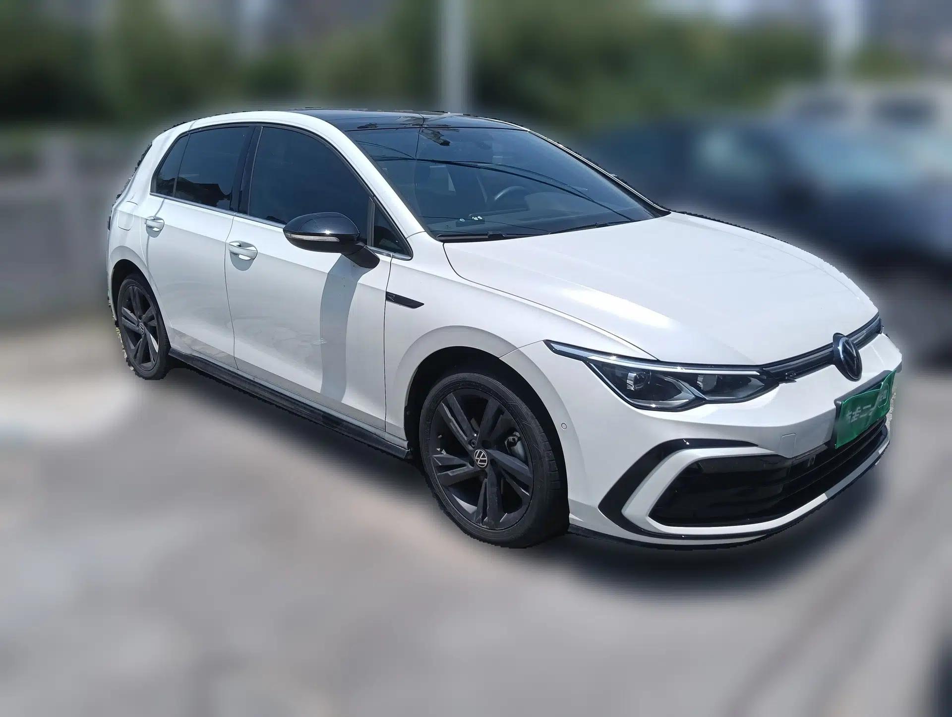 Volkswagen Golf 2023 280TSI DSG R-Line Lite — миниатюра 1