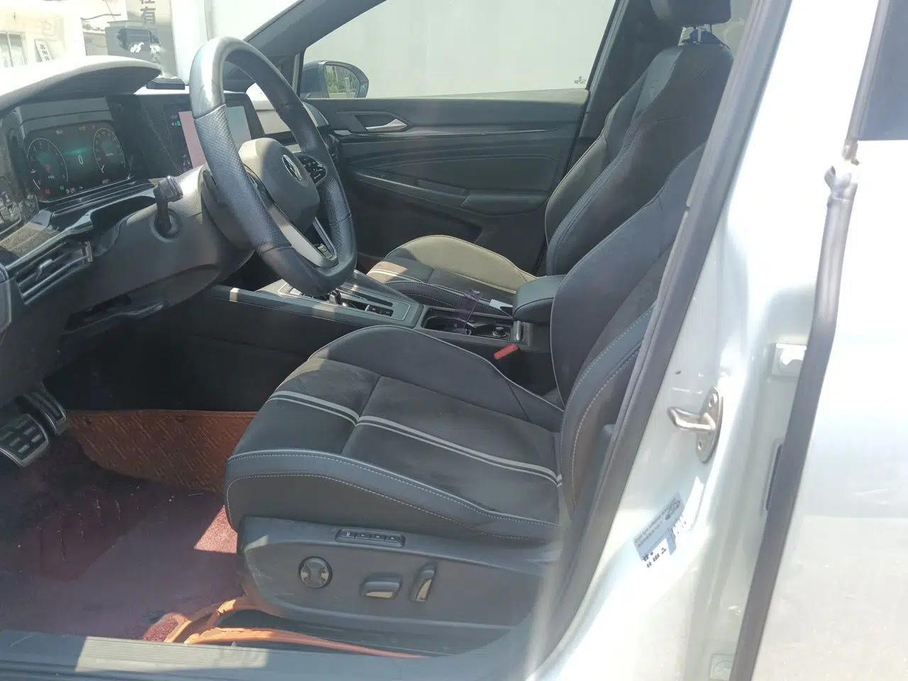 Volkswagen Golf 2023 280TSI DSG R-Line Lite — миниатюра 15