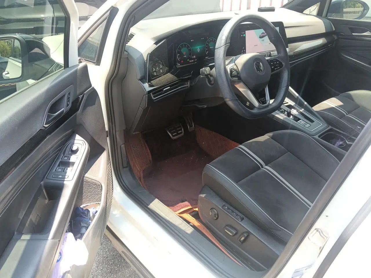 Volkswagen Golf 2023 280TSI DSG R-Line Lite — миниатюра 16