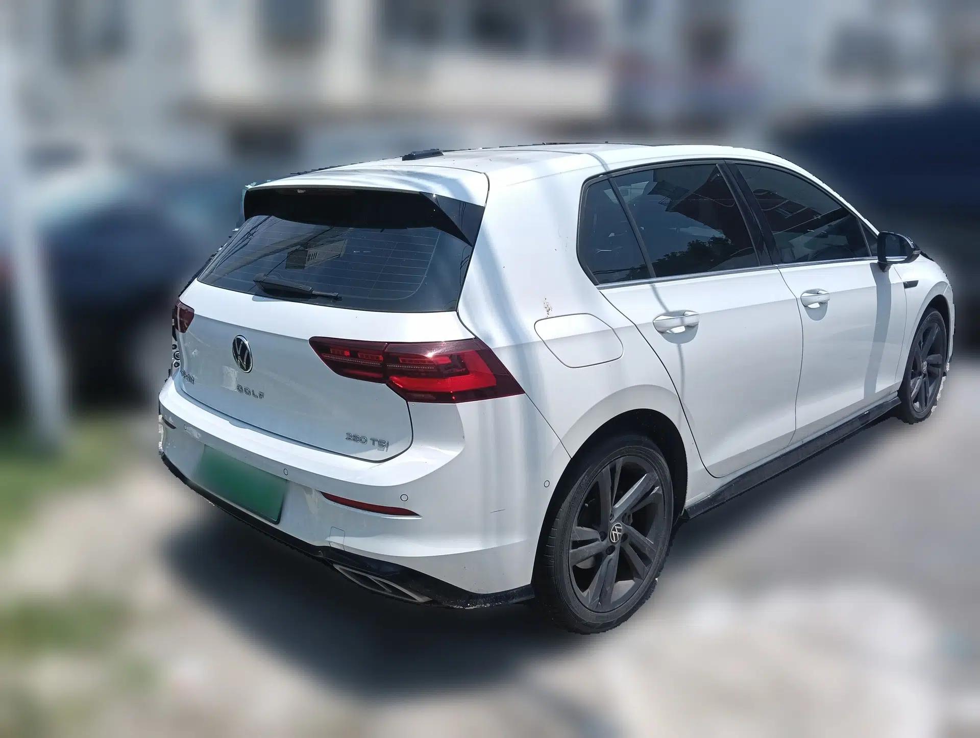 Volkswagen Golf 2023 280TSI DSG R-Line Lite — миниатюра 4