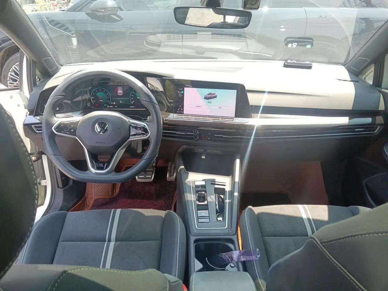 Volkswagen Golf 2023 280TSI DSG R-Line Lite — миниатюра 9