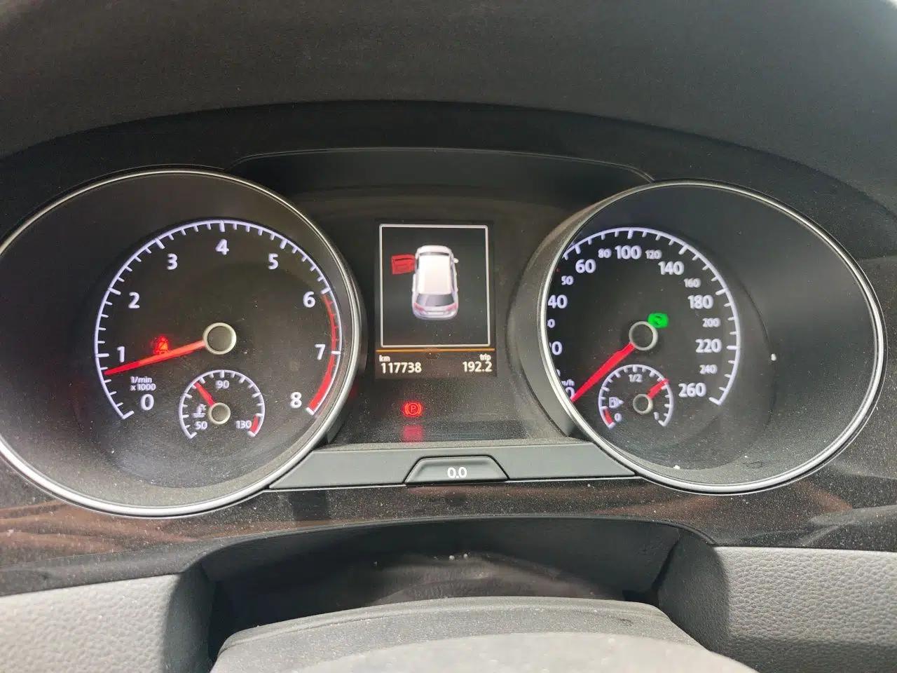 Volkswagen Golf 2015 1.4TSI Sportsvan — миниатюра 11
