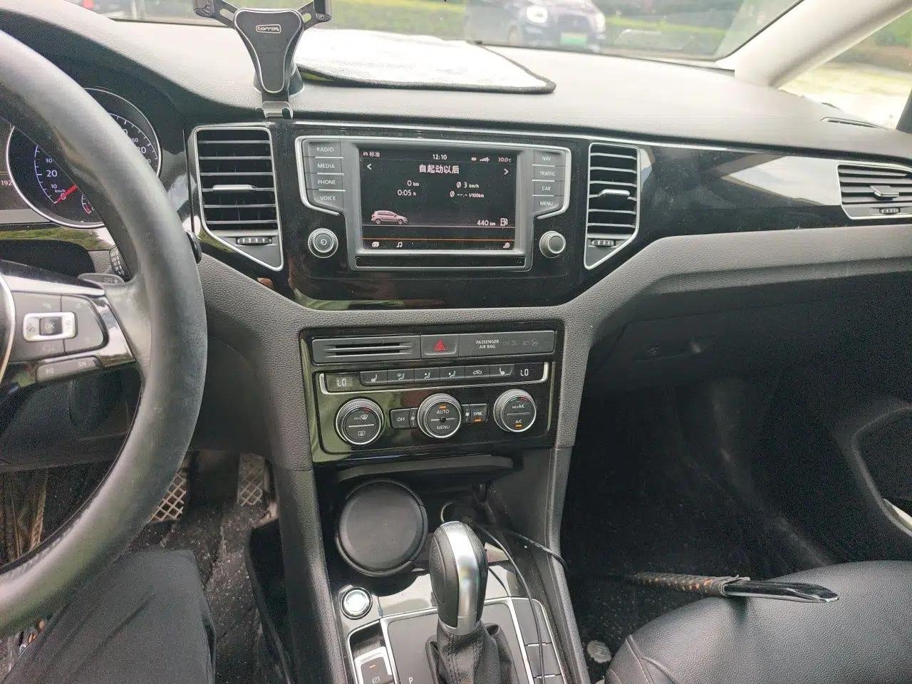 Volkswagen Golf 2015 1.4TSI Sportsvan — миниатюра 13