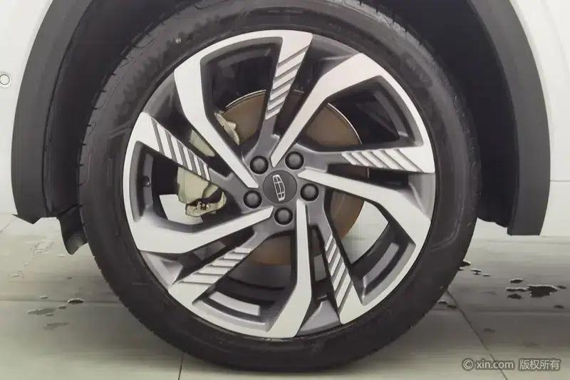 Geely Xingyue L 2021 2.0TD DCT EVO 2WD Smart Supreme Edition — миниатюра 8