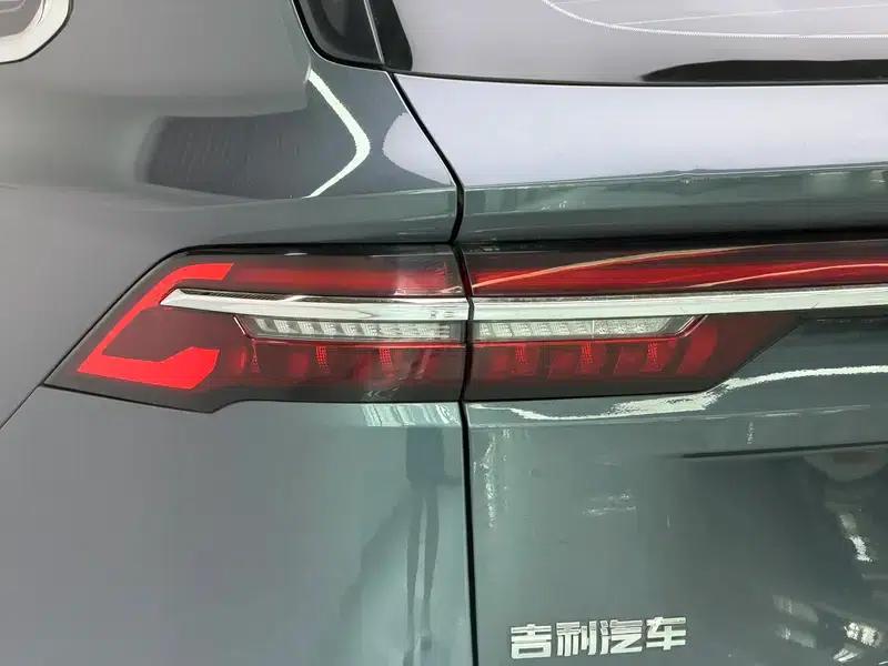 Geely Xingyue L 2024 2.0TD High-Power Automatic Two-Wheel Drive Cloud Edition — миниатюра 13