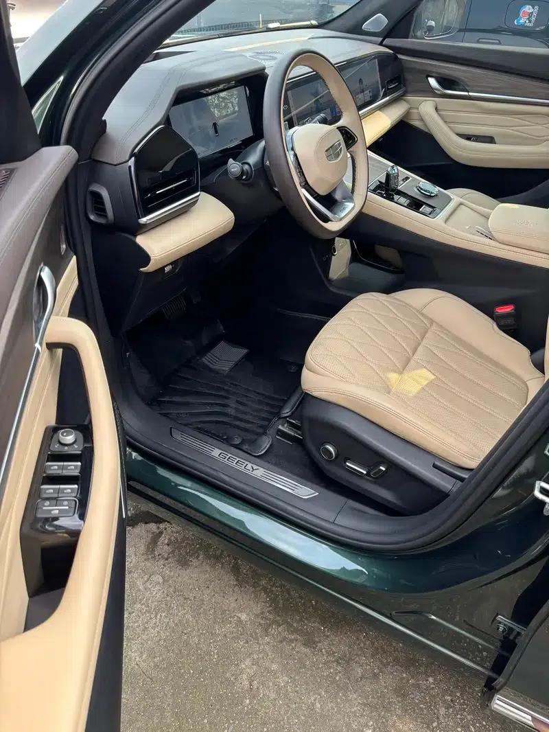 Geely Xingyue L 2025 2.0TD High-Power Automatic Four-Wheel Drive Oriental Moon Edition — миниатюра 9