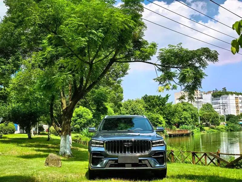 Geely Xingyue L 2026 2.0TD High-Power Automatic Four-Wheel Drive Oriental Moon Edition — миниатюра 2