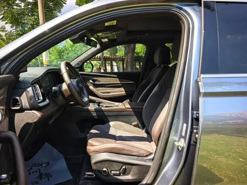 Geely Xingyue L 2026 2.0TD High-Power Automatic Four-Wheel Drive Oriental Moon Edition — миниатюра 19